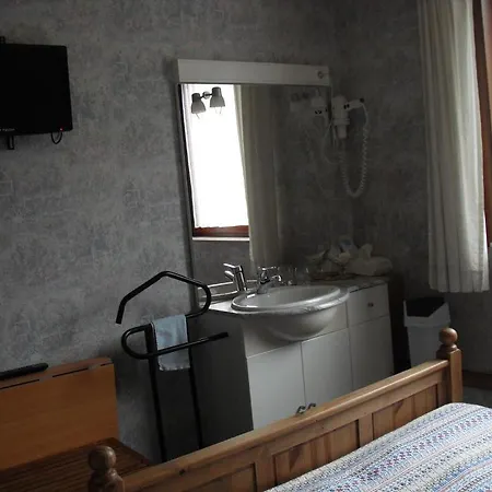 Le Clos Du Pere Finet Bed & Breakfast 3*