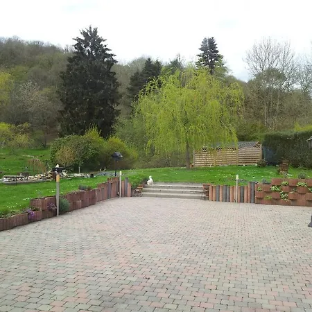 ベッド・アンド・ブレックファスト Le Clos Du Pere Finet