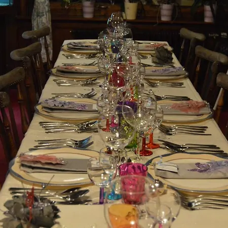 Le Clos Du Pere Finet Bed & Breakfast 3*