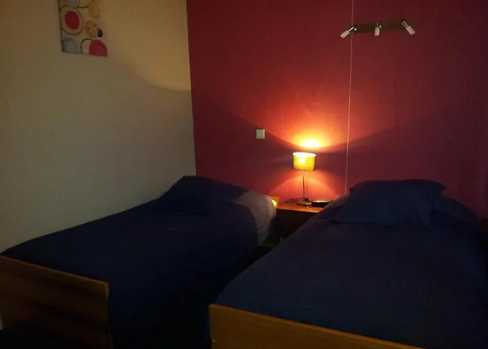 Le Clos Du Pere Finet Alojamento de Acomodação e Pequeno-almoço Halma